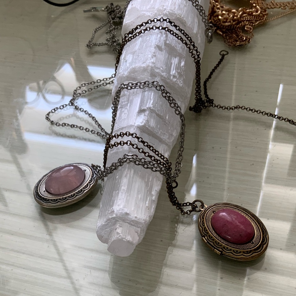 Twin rose gold and rhodochrosite locket necklaces - Picture 1 of 1